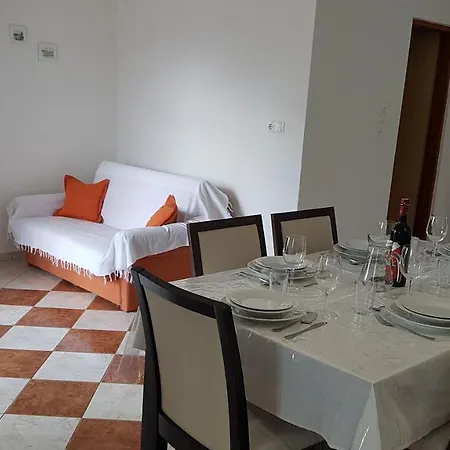 Apartamento Jakov Basina