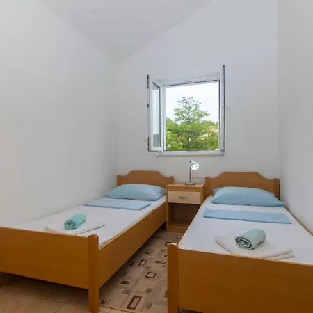Apartamento Jakov *