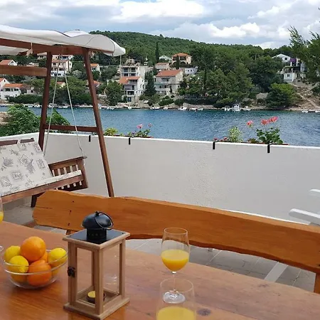 Jakov Apartamento